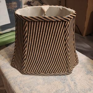 Lamp shade